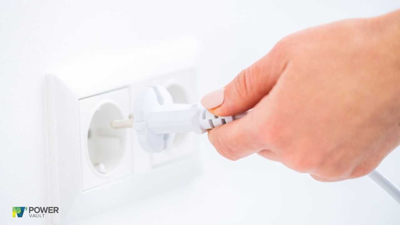 วิธีประหยัดไฟฟ้า ด้วยการถอดปลั๊กหลังใช้งาน