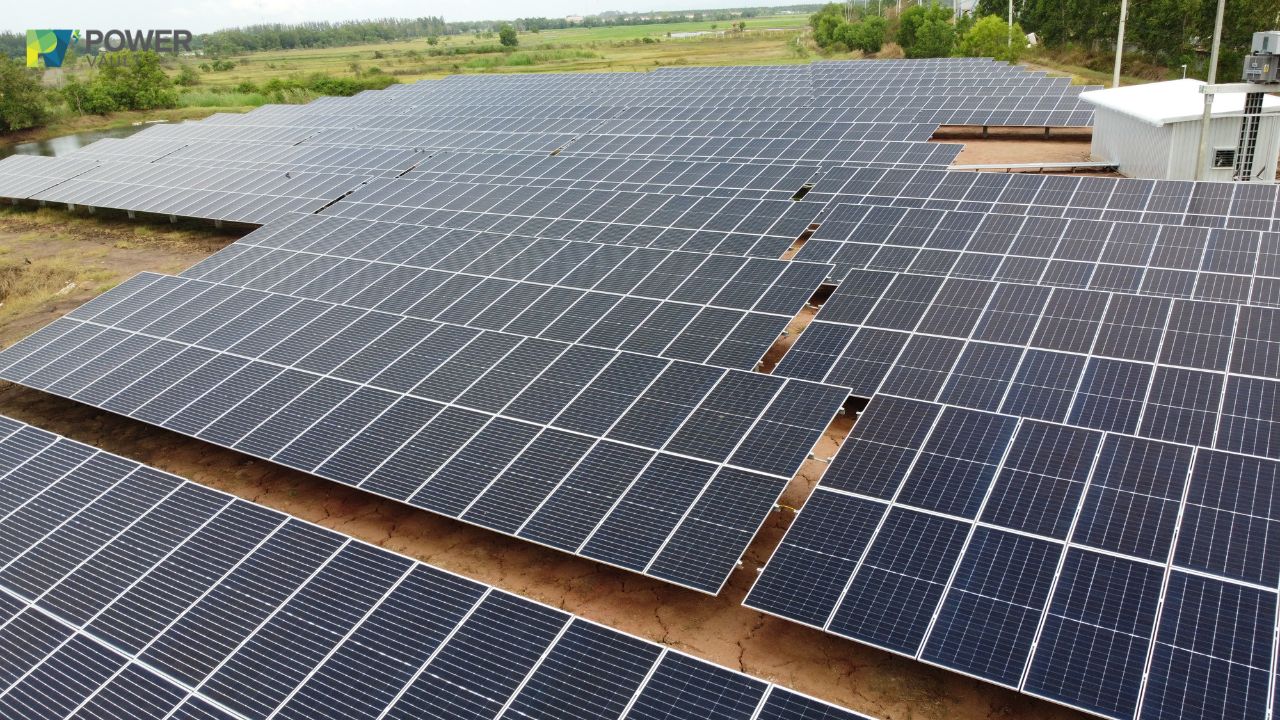 ตัวอย่าง solar farm จาก powervault